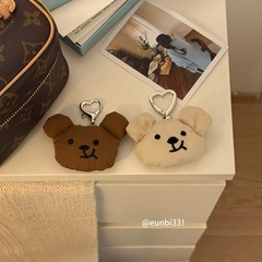 綿充填の曲がった口のクマのペンダント、甘くてかわいい漫画の女の子のハートバッグ、Uディスク生地の小さなペンダントキーホルダーイン