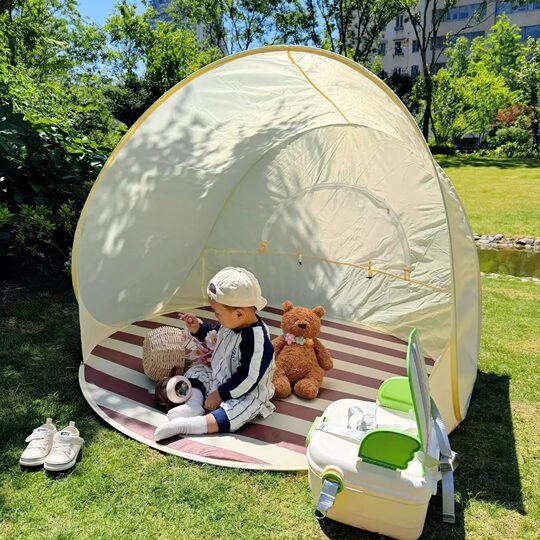 Portable Outdoor Tent Folding One Button Opening Camping Tent Sunscreen Waterproof Picnic Awning Beach Tent