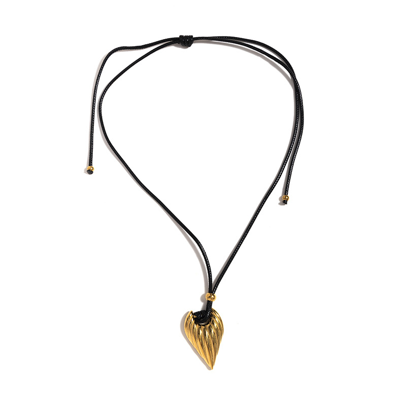 TAINA Omei INS transfronterizo 18k oro chapado collar de acero titanio largo ajustable cuerdas negras hojas suéter cadena al por mayor image 6