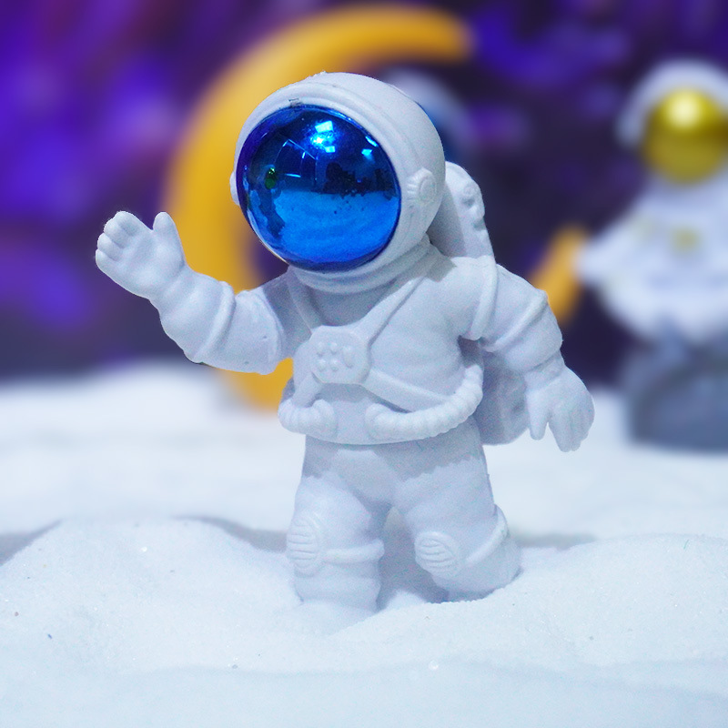 Oro astronauta creativo pecera paisaje decoración buzo hogar paisaje decoración juguete espacio familia