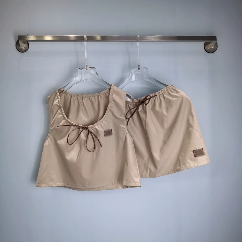 Shenzhen Nanyou High-End m Brand Khaki Drawstring Short Vest for Women, Summer Sleeveless U-Neck Slim Fit Versatile Letter Embroidery