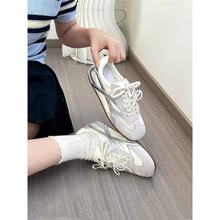 时尚厚底内增高复古阿甘鞋女2026新款百搭运动休闲软底轻便德训鞋