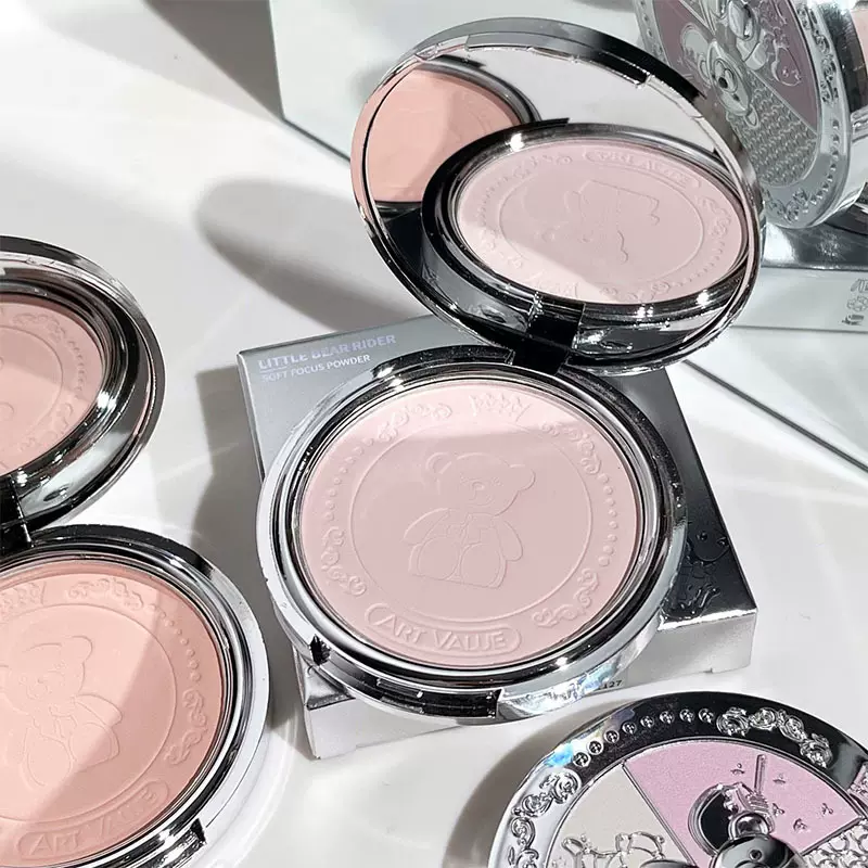 启迪小熊骑士哑光粉饼定制 雾面清透柔焦散粉不飞粉素颜彩妆工厂
