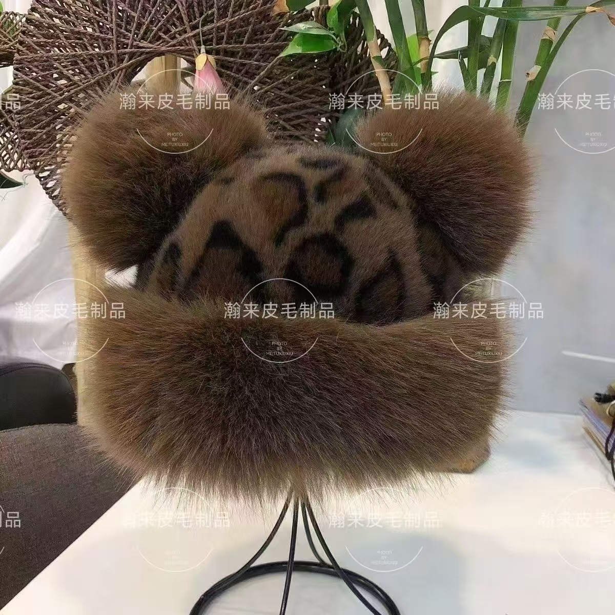 Bear orejas leopardo sombrero de peluche para mujeres otoño invierno vintage versátil sombrero de bolsillo grueso sombrero de abrigo frío