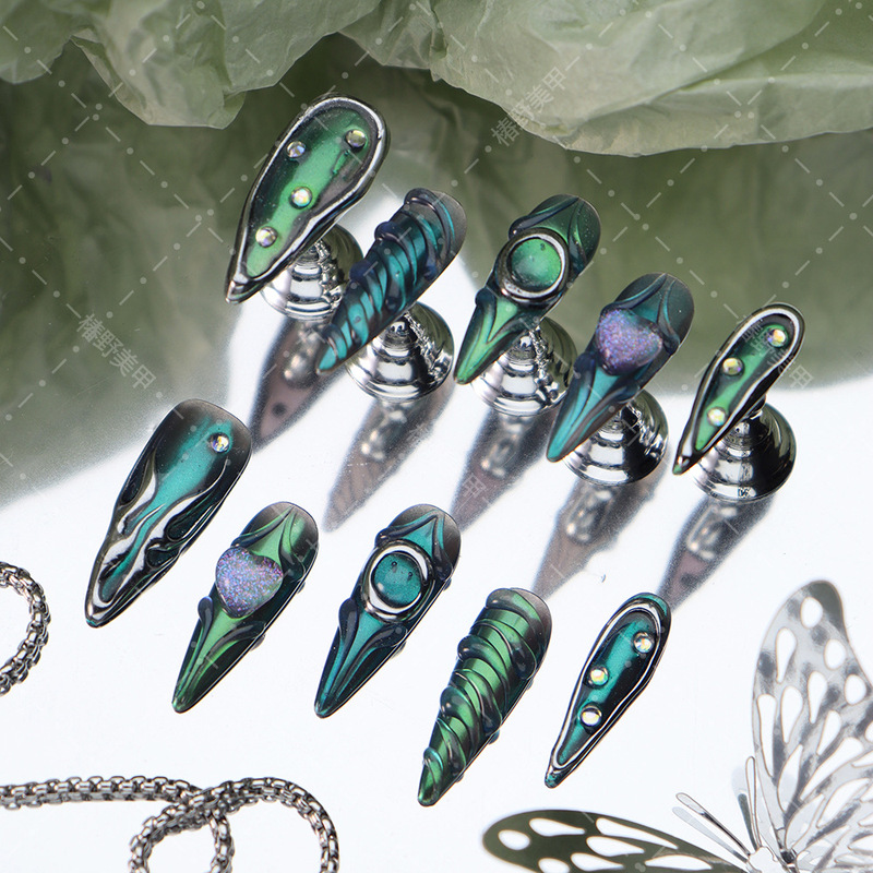 Hot-Selling Long Pointed Premium Press-On Nails, European and American Dark Gothic Style, Wizard of oz Metallic Look, Brightening Fake Nails for Cross-Border Sales