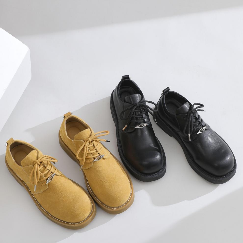 ShoeVault White Cleanfit Herrenschuh, Derby mit Zehensteg, der die Körpergröße erhöht und sich ideal für Pendler eignet, trendiges Ledermodell für Herren (2025)._voghion.com