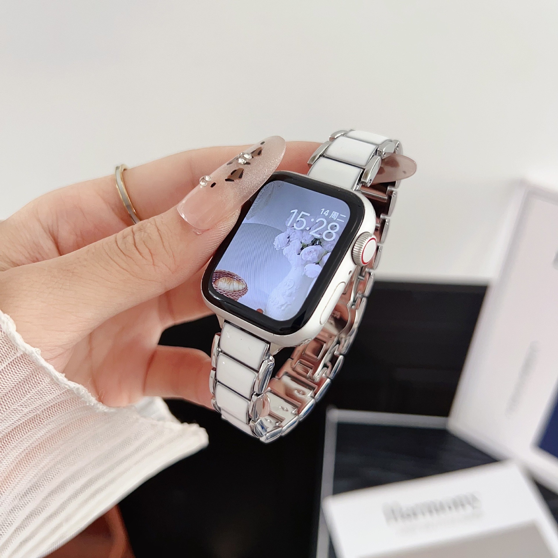 Suitable for Apple S11 Watch Strap Iwatch1-10 Generation Imitation Ceramic Steel Strap Xiaomi 10/9 Huawei Fit43