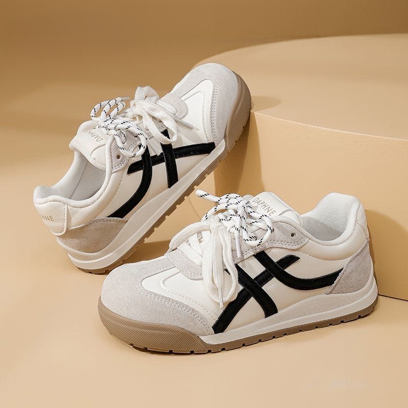 Zapatos de entrenamiento de base gruesa para mujeres 2026 nuevos zapatos deportivos casuales de primavera retro zapatos blancos versátiles zapatos Gump mujeres
