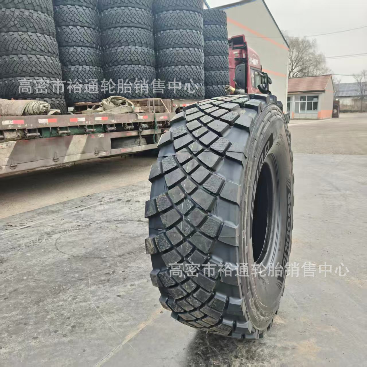 全钢子午线越野矿用轮胎425/85R21 出口俄罗斯越野人字块花轮胎