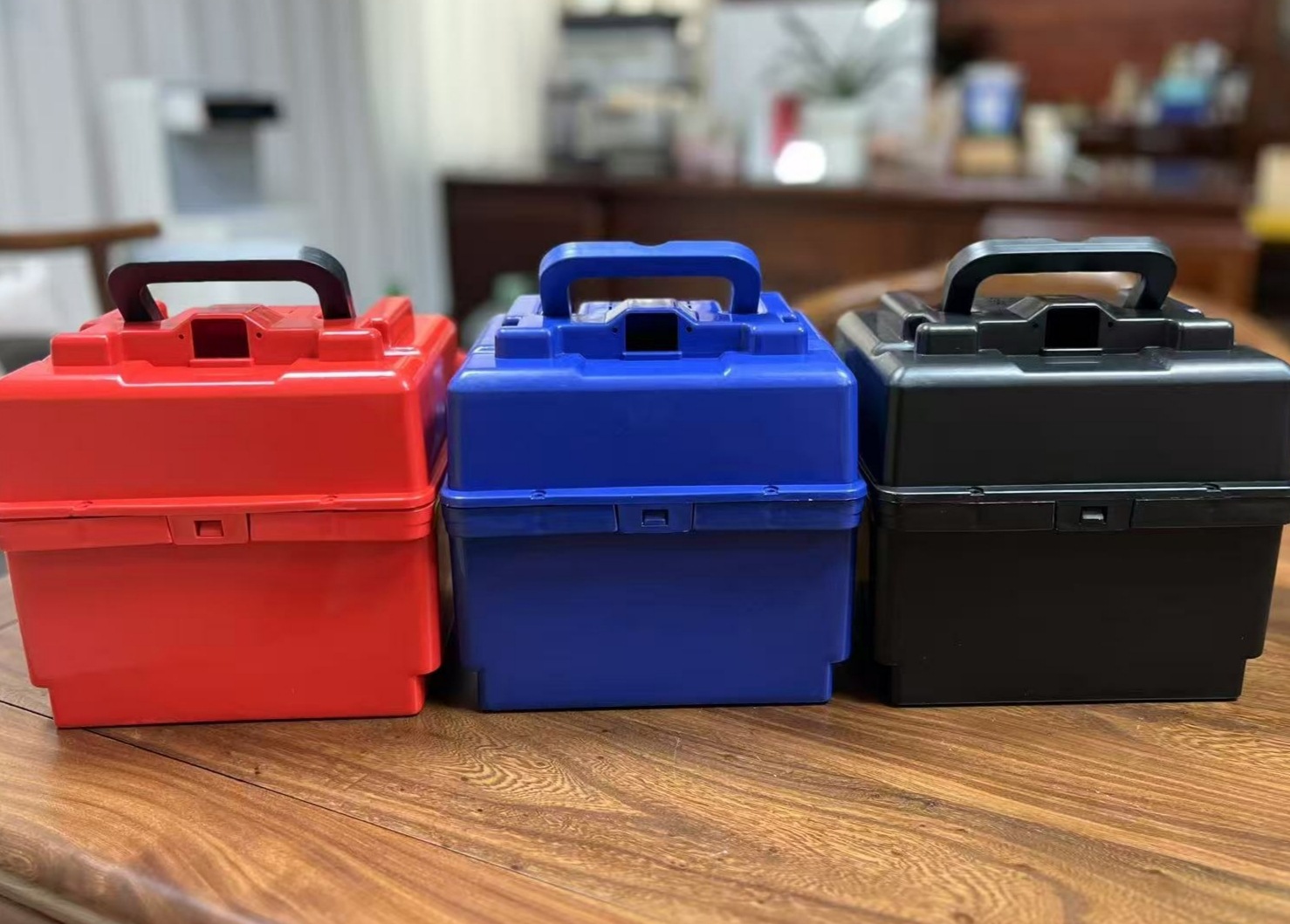 High-Quality Split Battery Box for Electric Vehicles 2420 Satchel Thickeneded Lead-Acid Battery Box Empty Shell in Various Colors