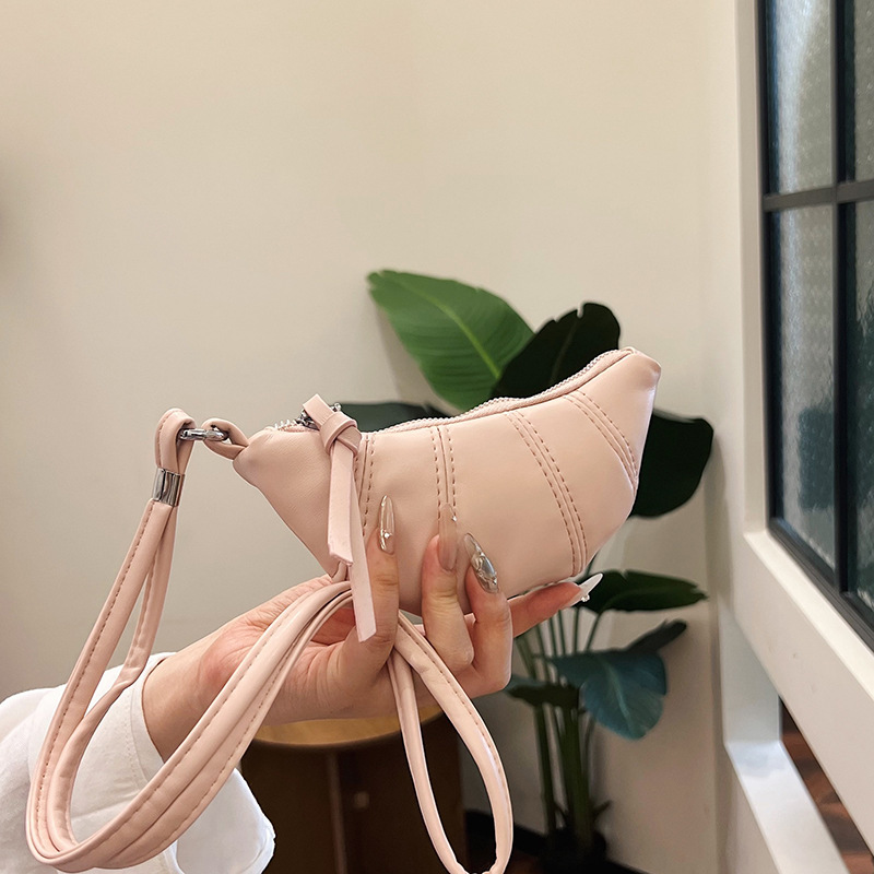 Bolso de nicho coreano de diseño femenino de estilo extranjero nuevo estilo de moda mini bolso de corno para salir lindo cuello bolso de mochila de moda