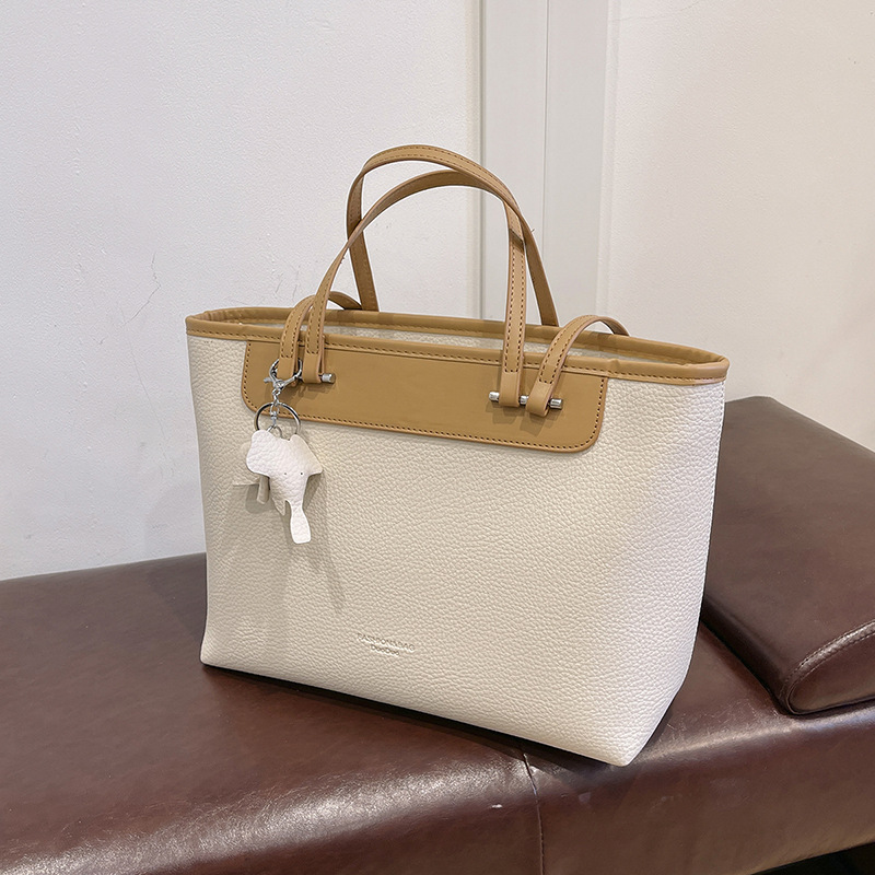 Trendy Women's Shoulder Bag High Quality Large Tote Bag For Daily_voghion.com