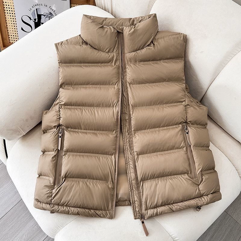 Light and thin short fashionable keep warm vest with down sleevless