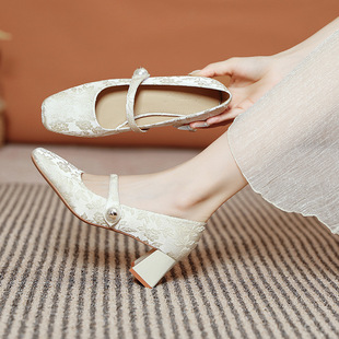 2024�¿�߸�ŮЬ���L����ʽ����һ�֎����^�ָ��Ứ�������Ь��