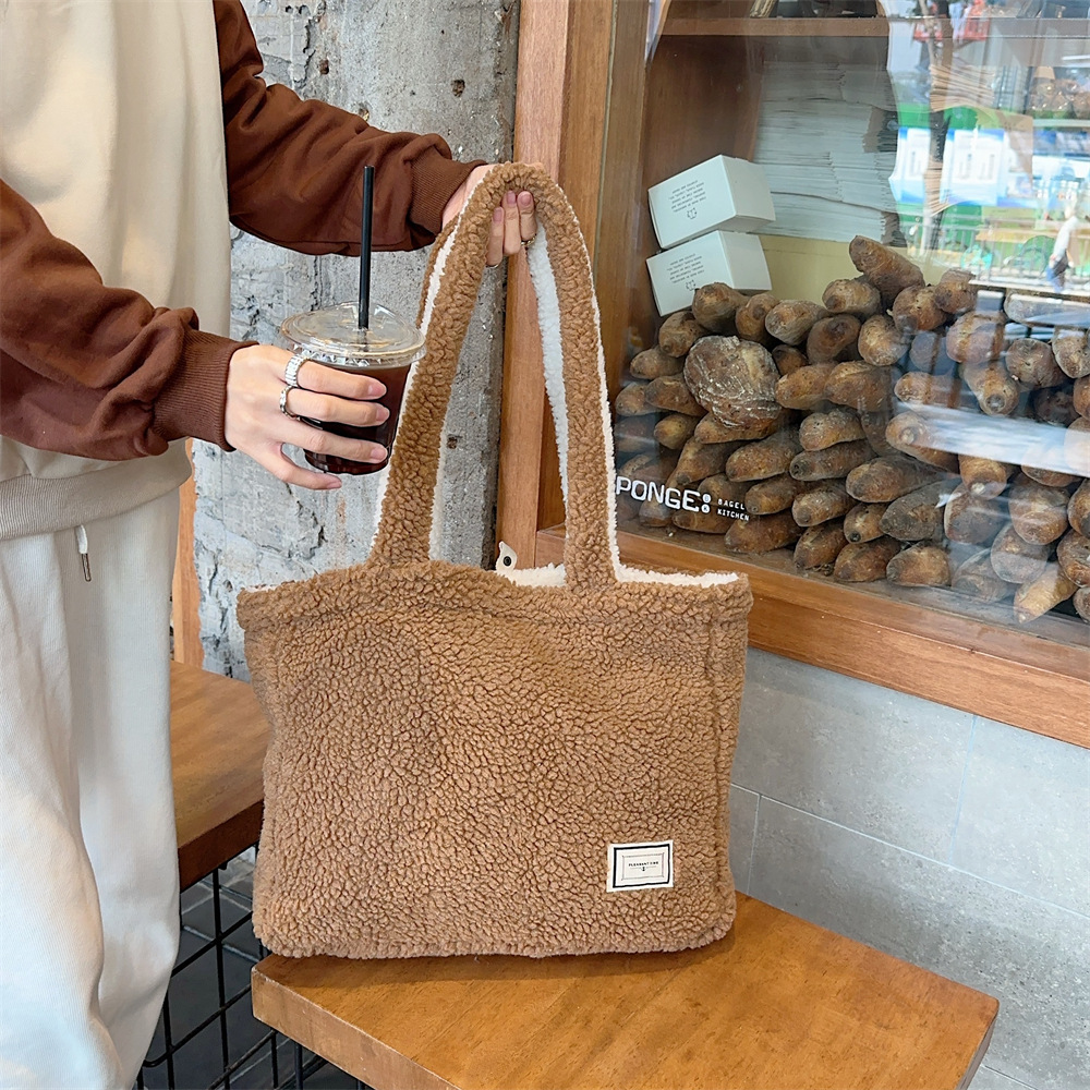310232 Autumn and Winter Plush Bag for Women 2023 New style, front and back dual-purpose lambskin large capacity tote bag for single shoulder undefined