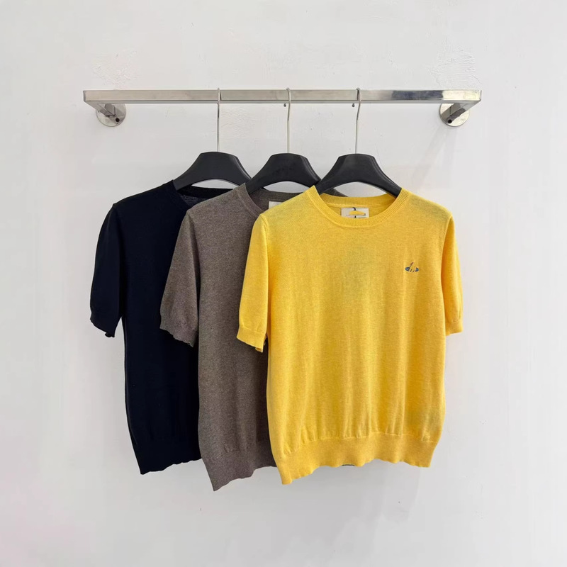 Shenzhen Nanyou High-Quality Version Vi Home 26 Spring/Summer New Contrast Color Saturn Round Neck Short Sleeve Knitted Cotton Top Shenzhen Nanyou High-Quality Version Vi Home 26 Spring/Summer New Contrast Color Saturn Round Neck Short Sleeve Knitted Cotton Top