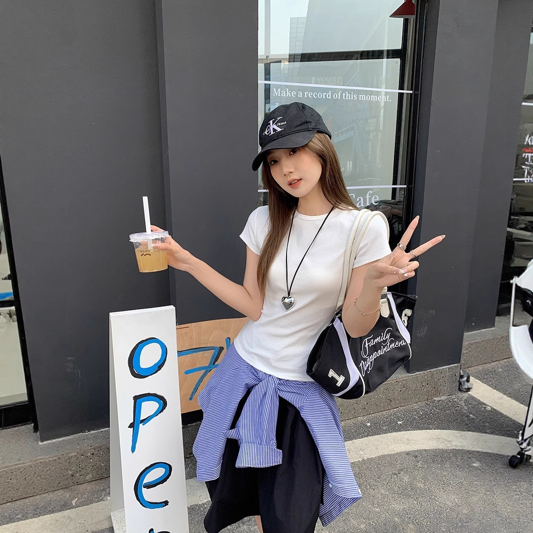 2026 primavera y otoño nuevo comercio exterior negro camiseta de mangas cortas camiseta de base de mujer ropa de mujer coreana delgada chica caliente con camiseta superior