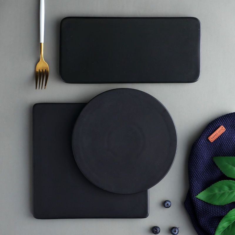 간단한 매트 블랙 세라믹 식기 가정용 라운드 디스플레이 접시 크리 에이 티브 서양 음식 플랫 플레이트 디저트 플레이트 스시 플레이트