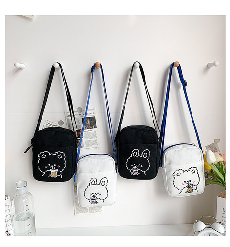 Canvas bag for women 2025 spring and summer new style small fresh sweet girl crossbody bag cute bear printed crossbody bag