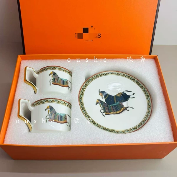 Matu B double cup and saucer