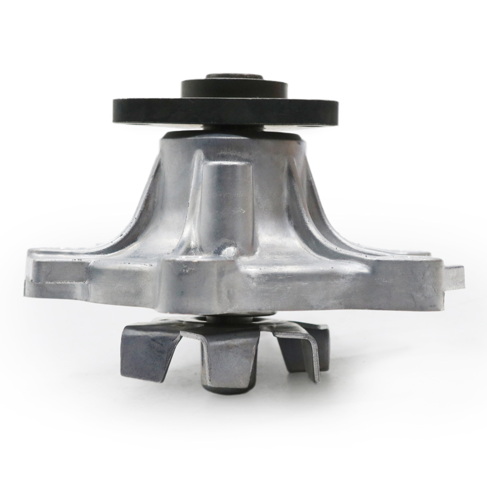 Car water pump, car engine cooling water pump, suitable for Toyota Yaris, Skoda, Prius