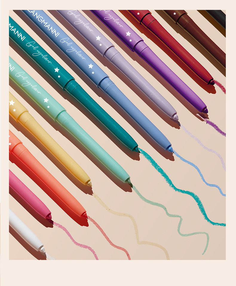 The Langmanni 12-color eyeliner set is not prone to smudging. It is a matte colored eyeliner set undefined