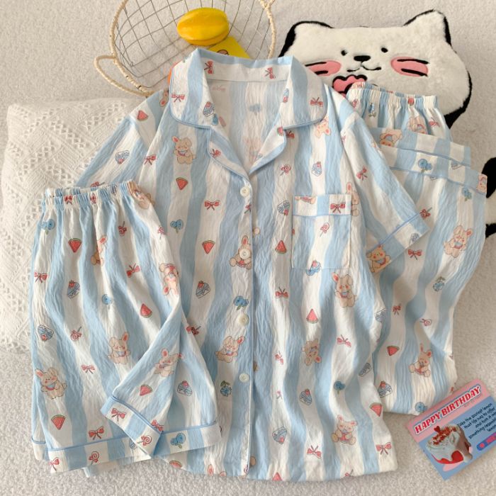 Cross-border tiro real nube de verano solapa de algodón cárdigan de tres piezas pantalones cortos de manga corta pantalones pijamas ropa de casa de dibujos animados para mujer