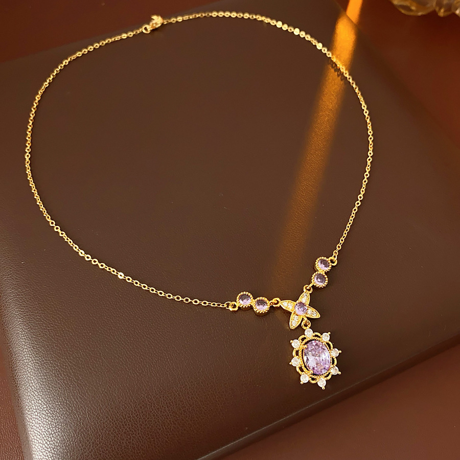 Medieval vintage flor de zircón conjunto de lujo ligero de alta sensación de joyería de corte retro exquisita joyería versátil