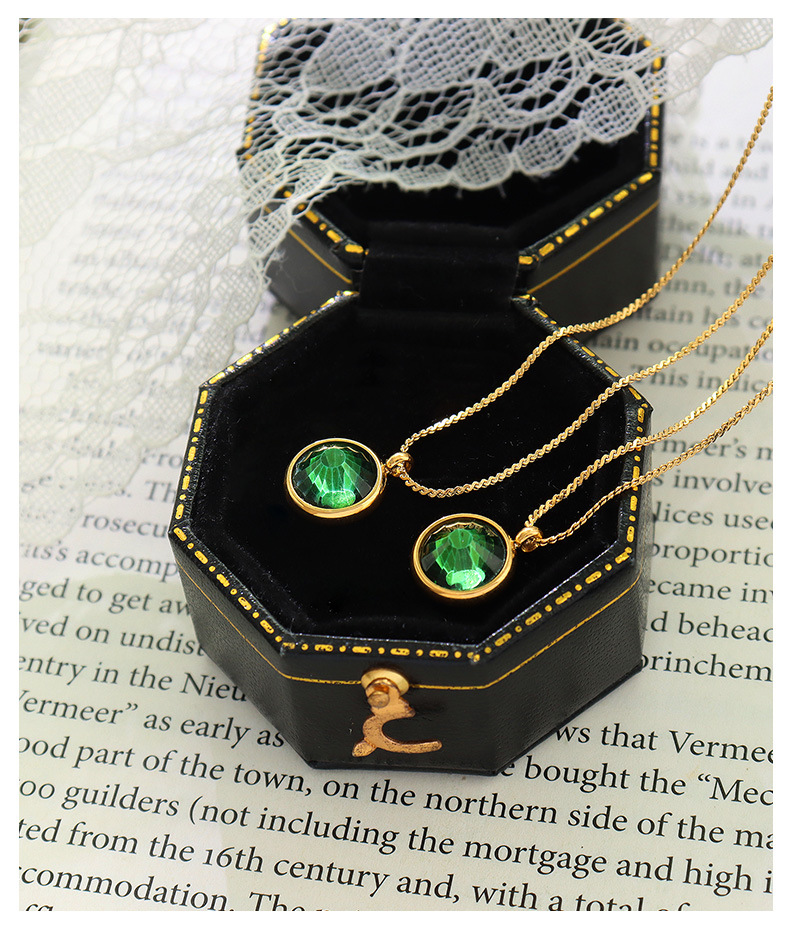 Chinese Style Emerald Zircon Titanium Steel Necklace display picture 4