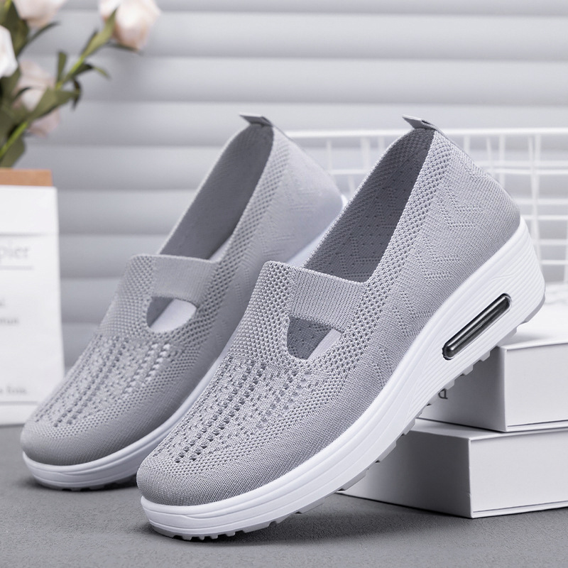Zapatos de mujer de verano nuevos zapatos transfronterizos al por mayor un pie de calzado de calzado cojín de aire ligero zapatos casuales
