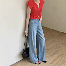 26������ ������ţ�п�Ů�ᴹ������˿��͸������խ���ȿ��ڿ�