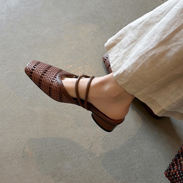 Dép sandal nữ da cừu mũi vuông gót thấp quai chữ V phối màu — màu nâu, Màu cà phê đậm, màu trắng ngà chi tiết 72