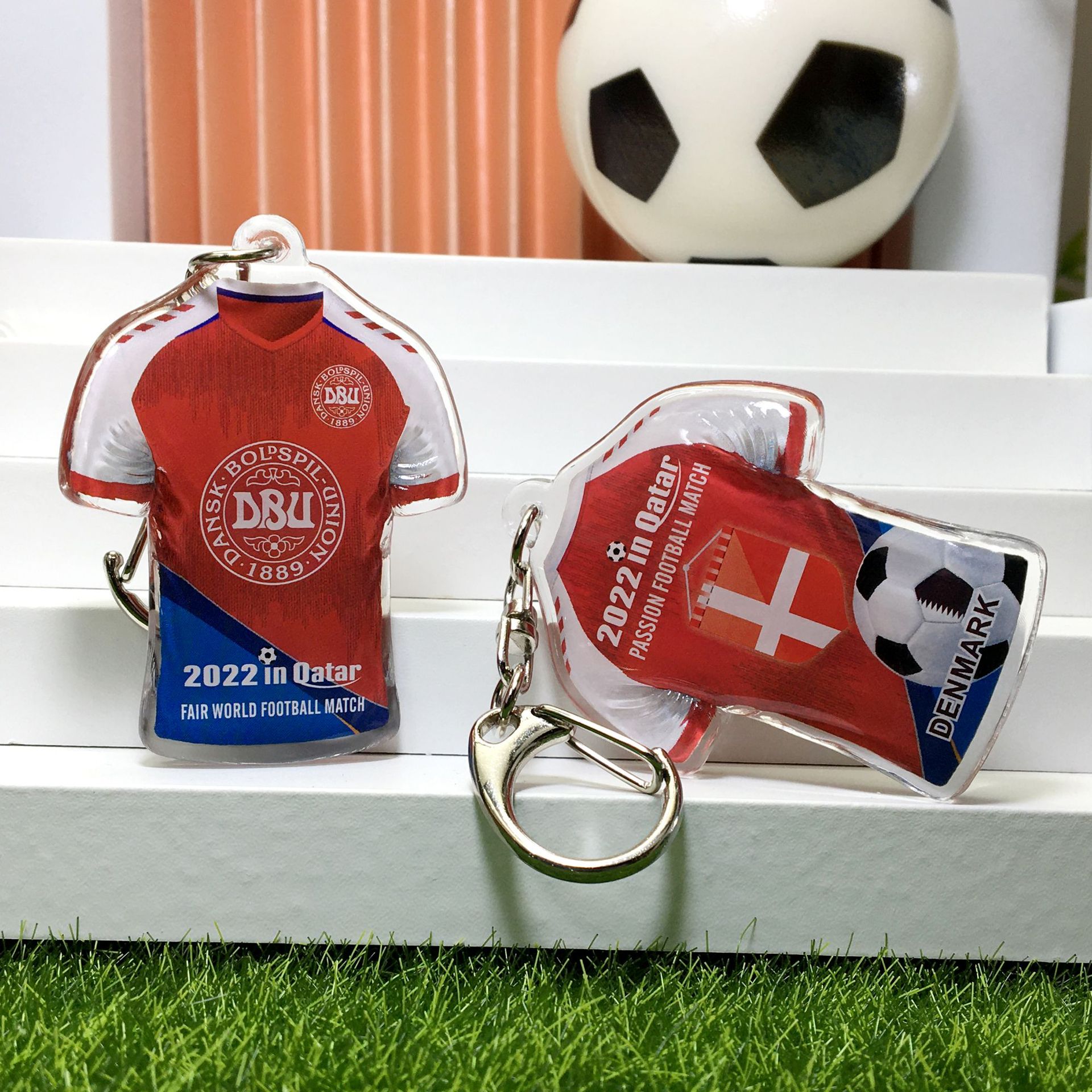 丹麦队-队徽+旗帜+足球