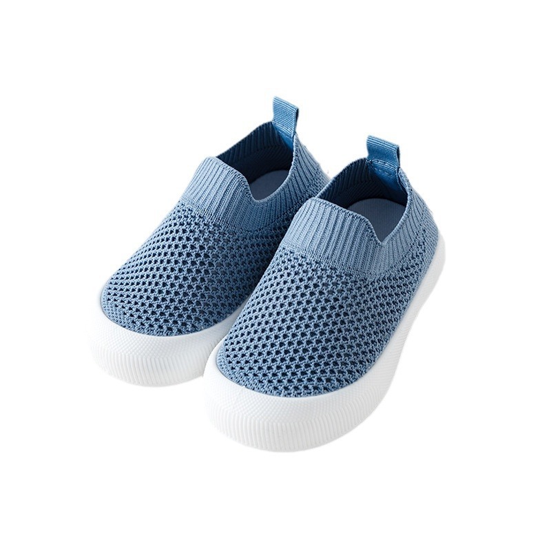 Primavera y verano zapatos de malla voladora transpirables para bebés zapatos para niños pequeños de suela blanda anticolisión para bebés zapatos casuales de azúcar para niños y niñas al por mayor