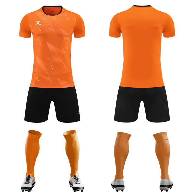 Футбольная футболка Kelme (Carl) — командная форма, взрослая и детская, печать на заказ, несколько цветов и размеров