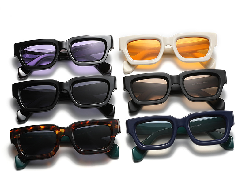 65g Weight Full Frame Glasses Structure Sunglasses Classification PC, UV400 Protection Lens Material Square Glasses Style Outdoor Occasion Solid Color Pattern Unisex Gender Fashion Style Grey, Black Color Fashion Solid Color PC UV400 Protection Square Full Frame Women's Sunglasses 4