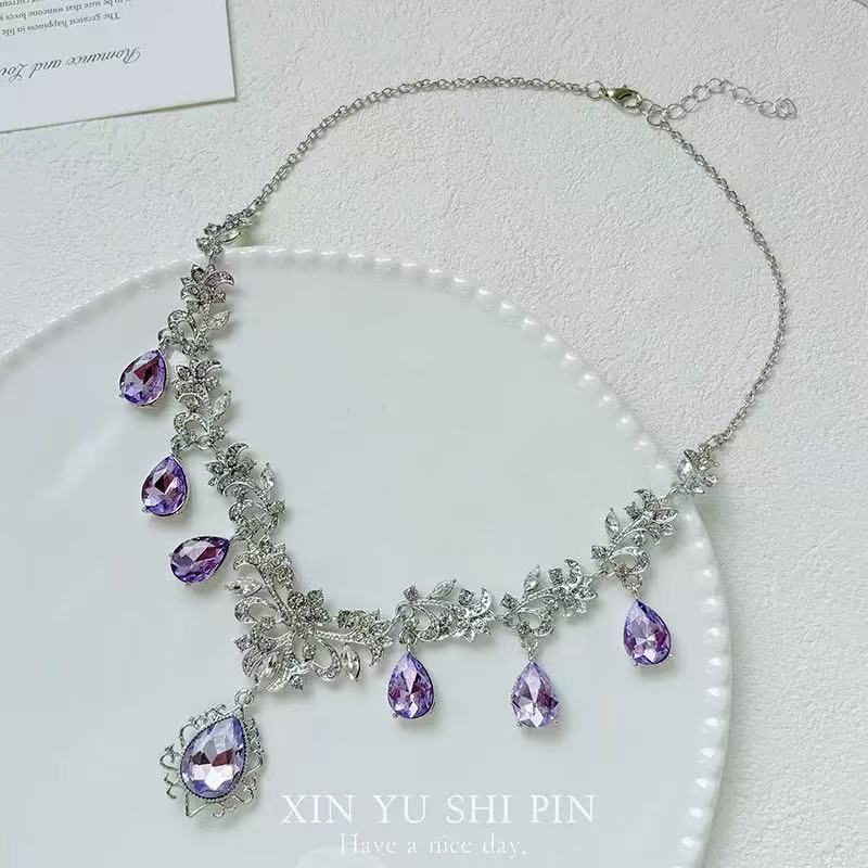 Industria pesada temperamento destellante diamante gota de agua collar de borla temperamento vestido de noche con moda exquisito collar de moda de lujo ligero mujeres