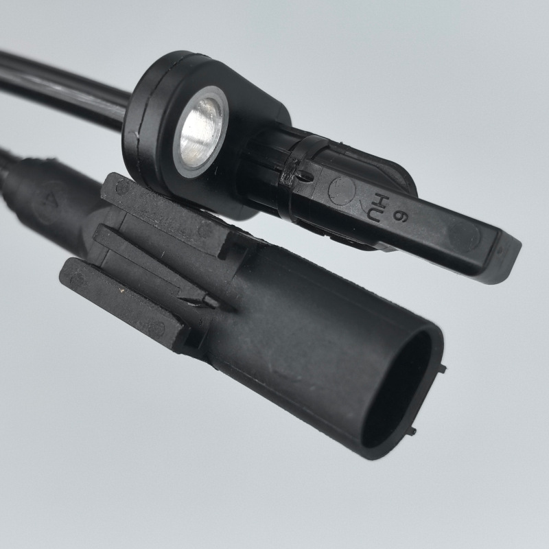 2465402510 Is Suitable for Mercedes-Benz A/B/Cla/Gla Class W176 W246 Abs Sensor Wheel Speed Sensor