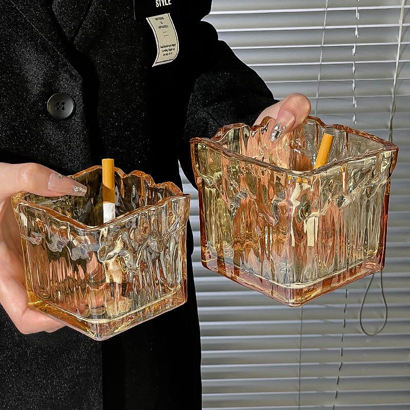 Patrón de glaciar, sensación de alto nivel, cubitos de hielo, cenicero cuadrado, cristal, celebridad de Internet, lujo ligero, decoración de sala de estar para el hogar creativo de nicho