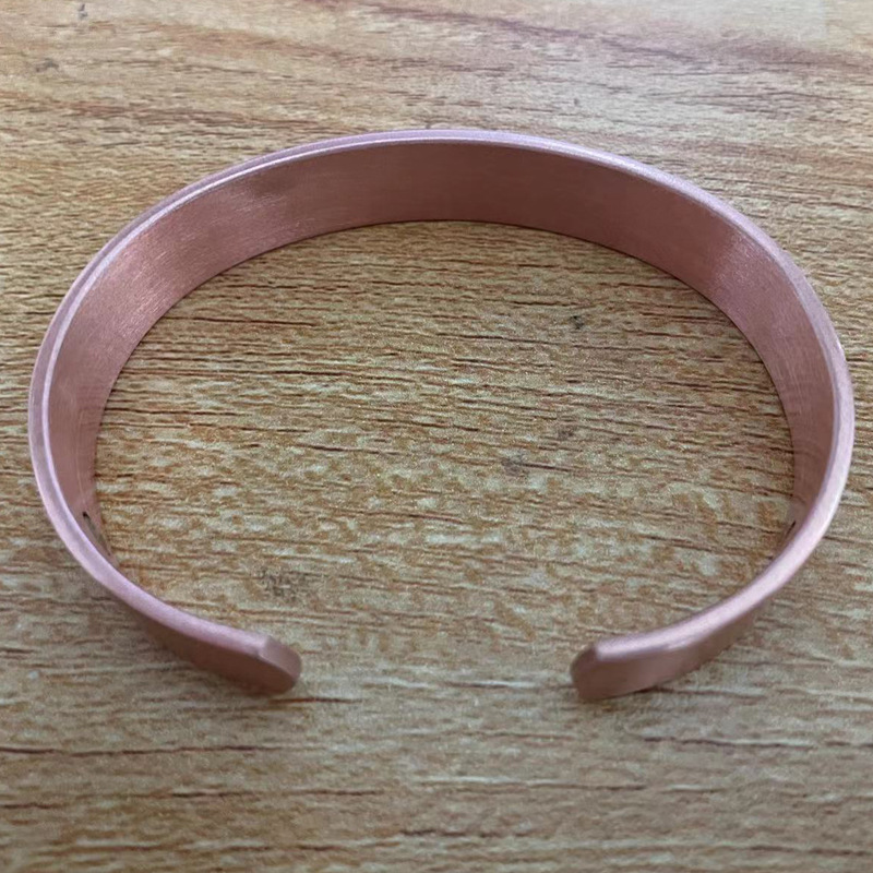 Simple Style Solid Color Copper Magnetic Unisex Bangle display picture 5