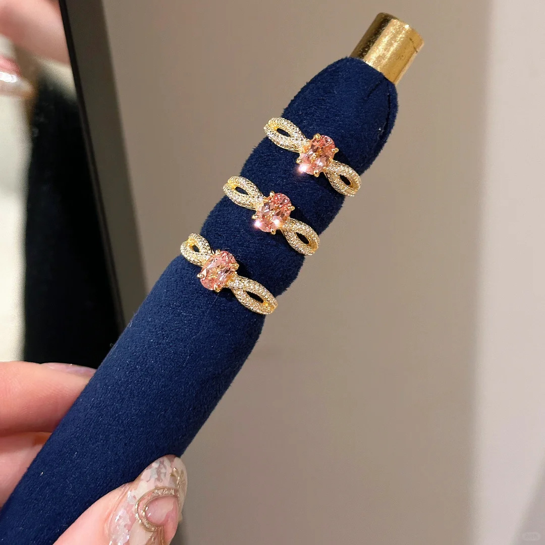 Unique Designer Ring With Coloured Diamonds For Women Luxury Style_voghion.com