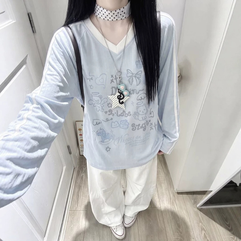 Korean-style preppy cartoon print V-neck long-sleeve T-shirt for women, perfect for autumn outfits, sweet, loose-fitting, casual, and super stylish Korean-style preppy cartoon print V-neck long-sleeve T-shirt for women, perfect for autumn outfits, sweet, loose-fitting, casual, and super stylish