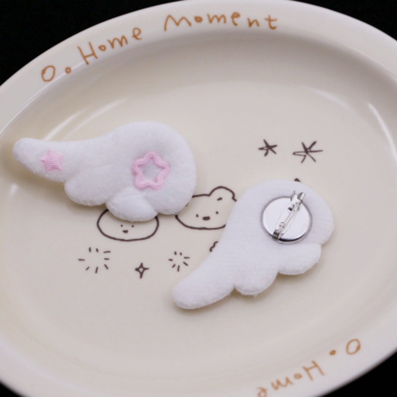 日本のサブカルチャー二次元ネットワークかわいい星の羽ガールバッジバッグアクセサリーブローチかわいい
