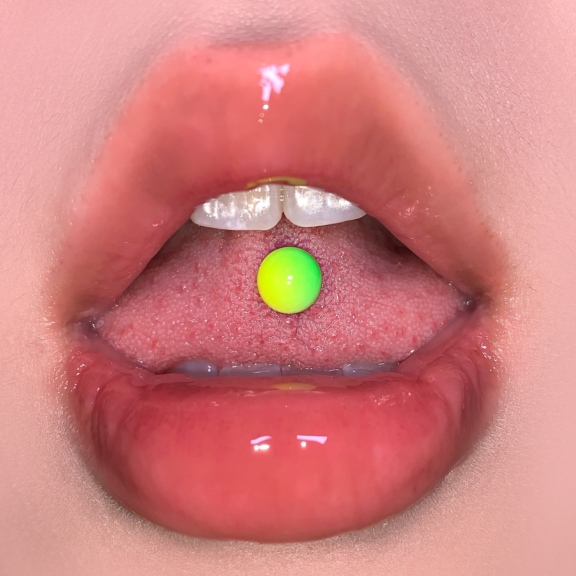 Hot Selling Colorful Acrylic Tongue Nails Double-Ended Color Matching Tongue Piercing Jewelry 316L Surgical Steel detail image 10
