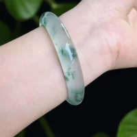 High Ice Dulong Jade Плавающий браслет с цветком Изумрудного цвета Женский круглый нефритовый браслет Ледяной кварцит Нефритовый браслет Подарок