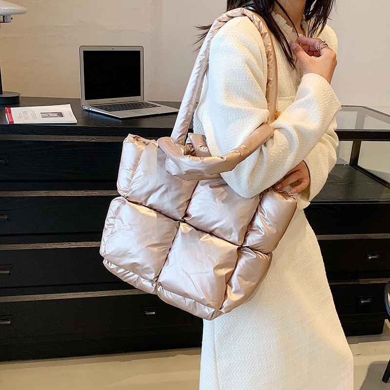 Down Bag Women Fashion Large Capacity Tote Bag High grade Shiny Handbag Simple Checkered Cotton Bag Shoulder Bag_voghion.com