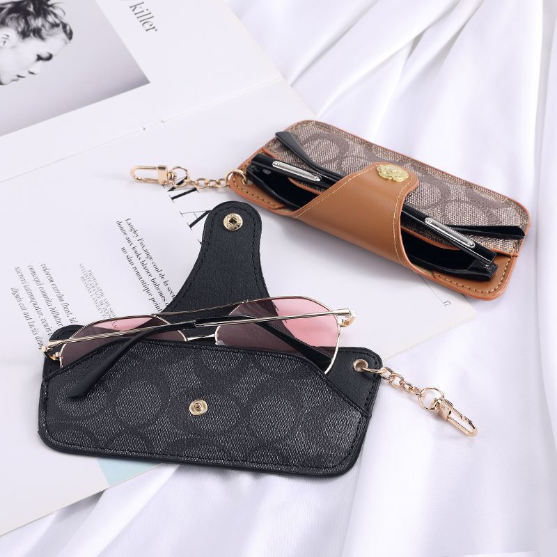 Chain Retro Camellia Portable Glasses Case Thickened Leather Snap Compression Resistant Soft Leather Glasses Bag for Men and Women