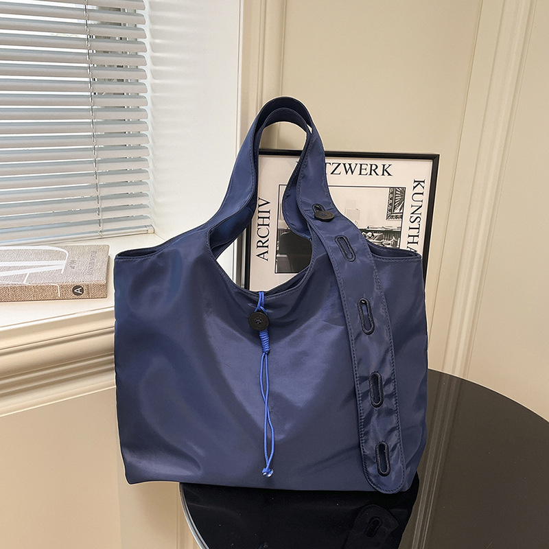 2025 Summer New Niche Design Fashionable Simple Pure Color Foreign Style Nylon Shoulder Handheld Large Capacity Tote Bag