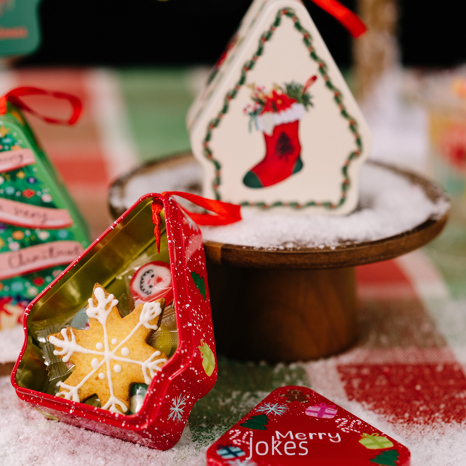 Caixa de lata impressa com desenhos animados poligonais, decorações de Natal, caixa de presente portátil para crianças_voghion.com