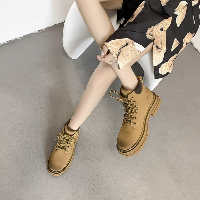 British Style Rhubarb Boots For Women Spring And Autumn Genuine Leather Big Toe Martin Boots Short Boot Soles Retro Motorcycle Boots Versatile